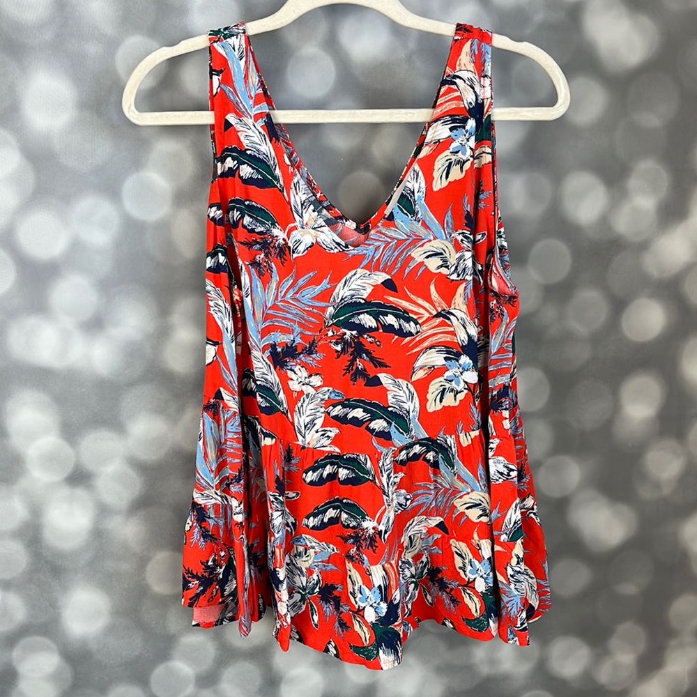 NWT LOFT women’s v neck tropical palm print tank. Size Large.